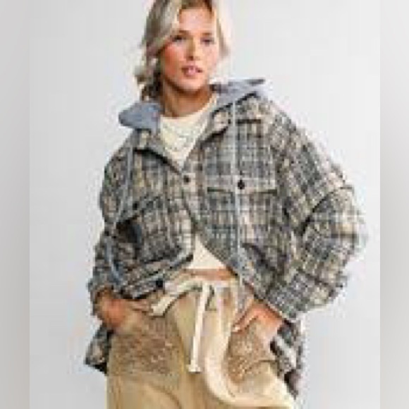 A‎ Peach (A Buckle Brand) Oversized Tweed Hooded Shacket Size Large - Picture 4 of 10